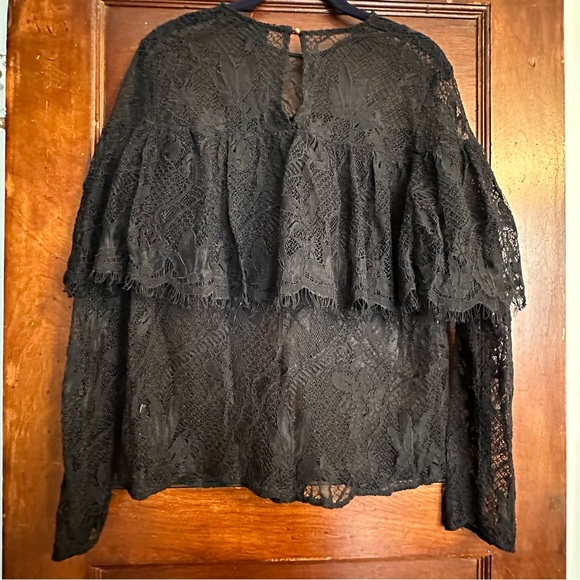 Who What Wear Black Sheer Lace Ruffled Layer Shirt - Picture 2 of 9